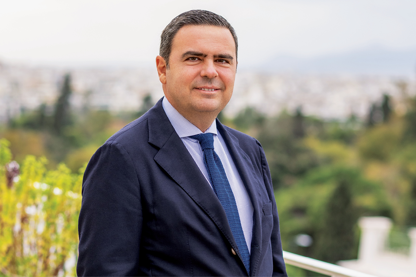 Πέτρος Μαχάς: Από τις αίθουσες των δικαστηρίων στα διεθνή επιχειρηματικά deals