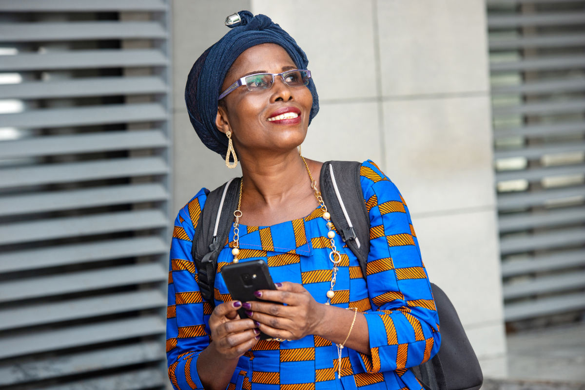 Η «μεγάλη απάτη» της επανεκκίνησης στη μέση ηλικία – Γιατί το αφήγημα της καριέρας μάς κάνει περισσότερο κακό