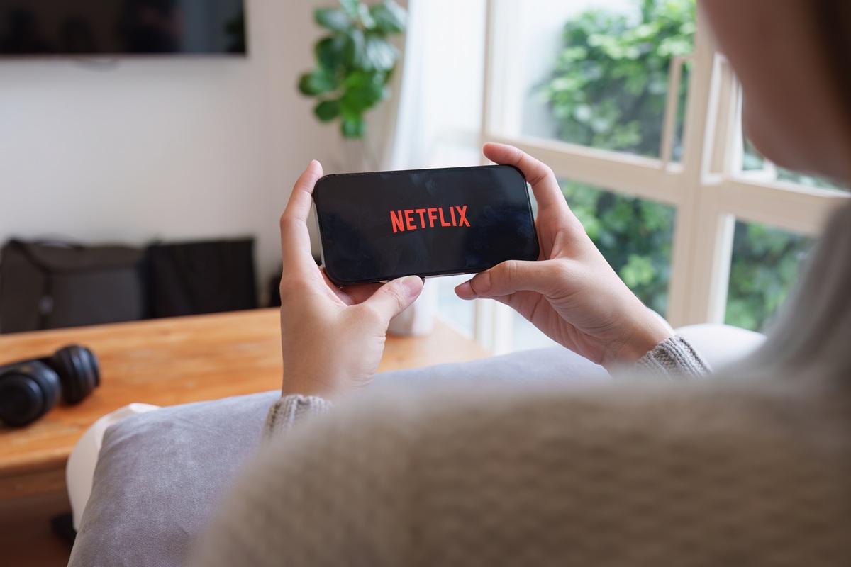 Πώς το Netflix σχεδιάζει να «κατακτήσει» τα κινητά μας τηλέφωνα