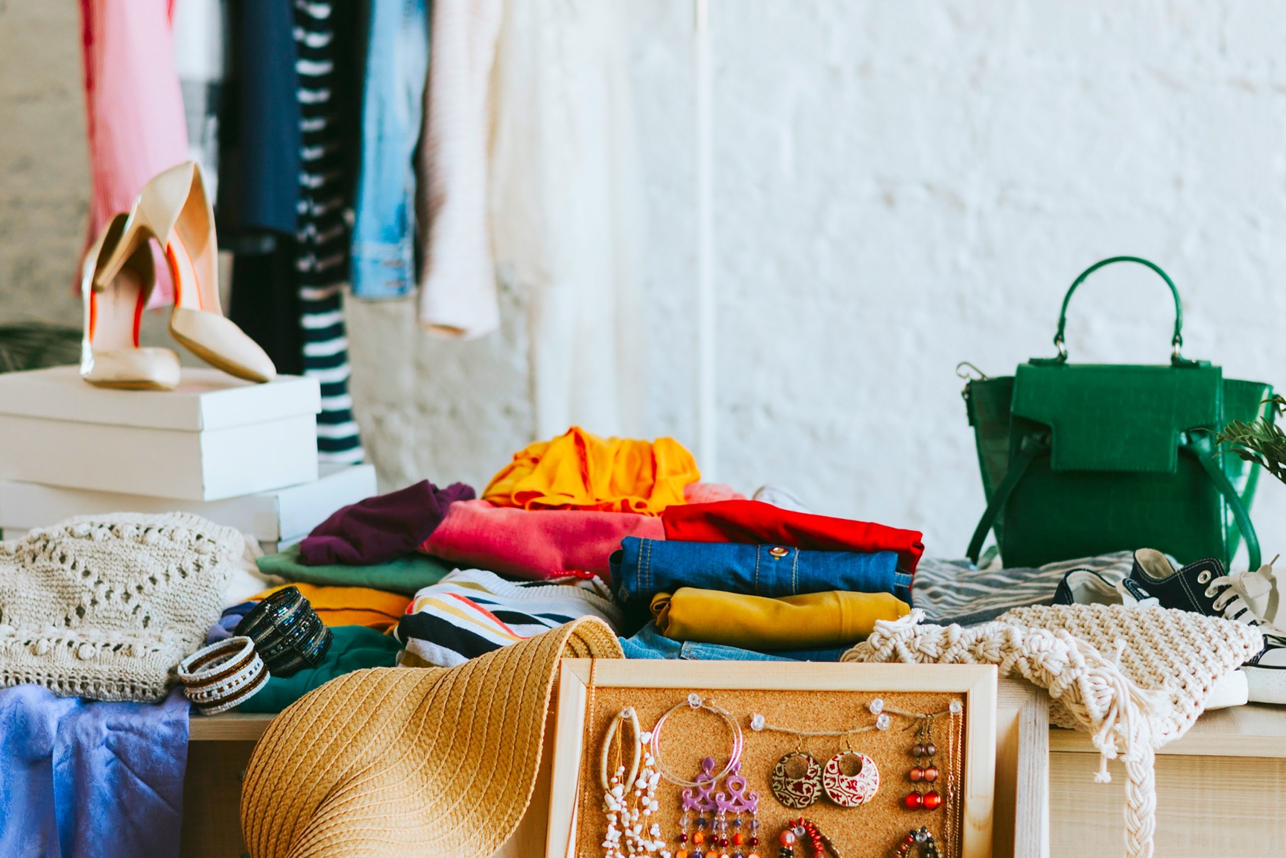 Bank of America: Πώς το «ξεκαθάρισμα ντουλάπας» γίνεται νέα καταναλωτική τάση