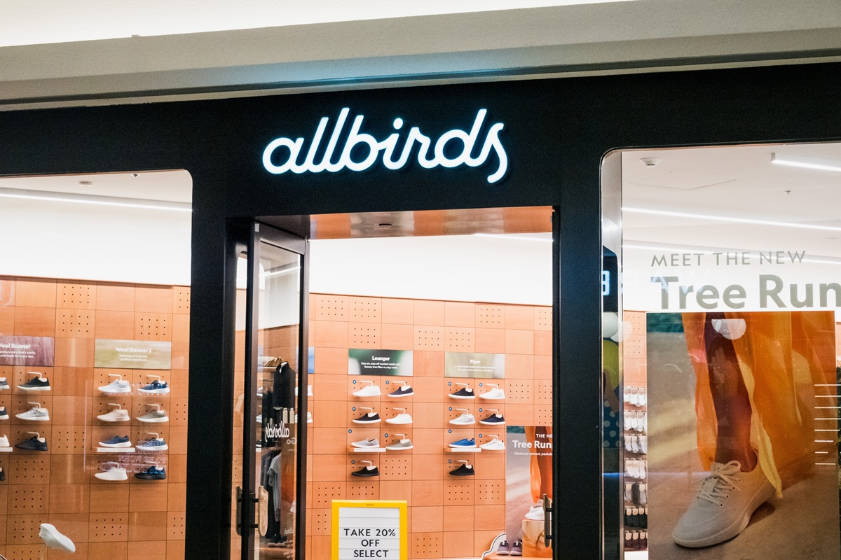 Allbirds: Η «αναγέννηση» δισεκατομμυρίων της εταιρείας παπουτσιών στον κόσμο της Τεχνητής Νοημοσύνης