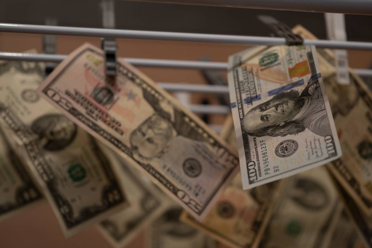 Offshore πλούτος έως 3,55 τρισ. δολάρια – Η «αόρατη» περιουσία που διαφεύγει των φόρων