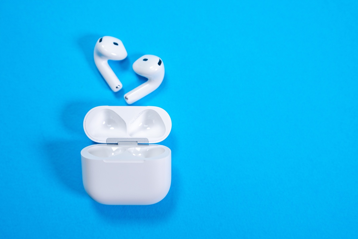 Χρησιμοποιείς ακουστικά κάθε μέρα; Τα 3 σημάδια ότι καταστρέφουν την ακοή σου