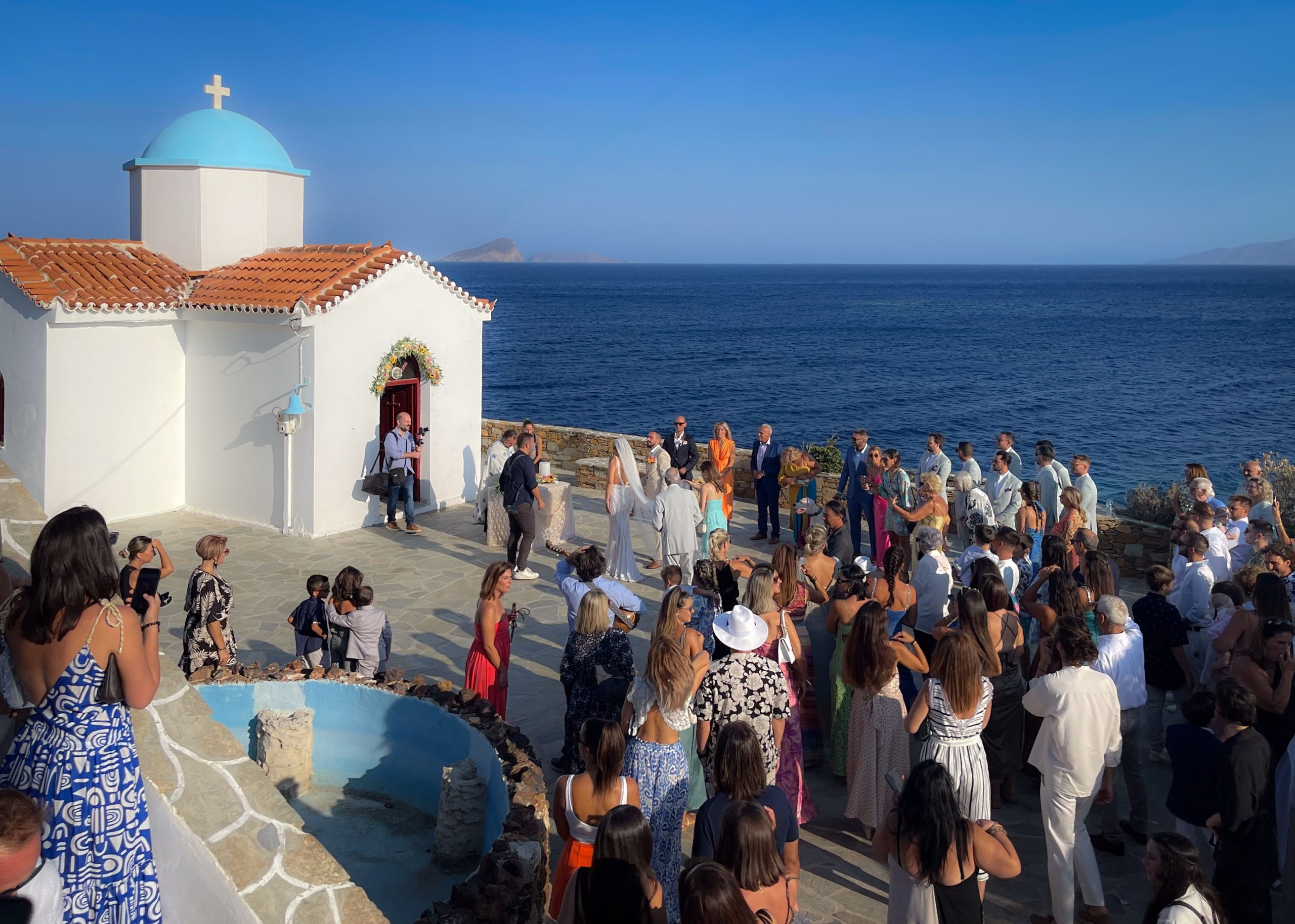 Destination weddings: Πώς η Ελλάδα μετατρέπεται σε premium προορισμό γάμων με ισχυρό οικονομικό αποτύπωμα