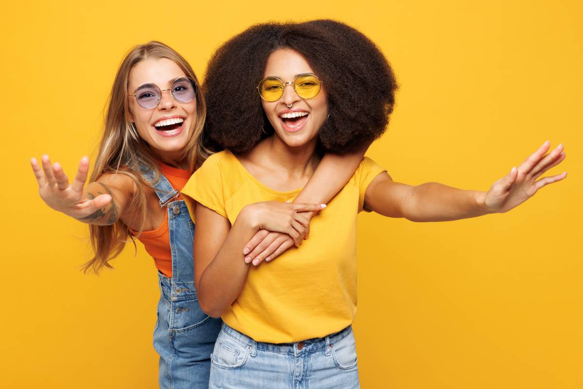 «Κίτρινο Άτομο»: Το viral concept που περιγράφει τους ανθρώπους που σε «φωτίζουν»