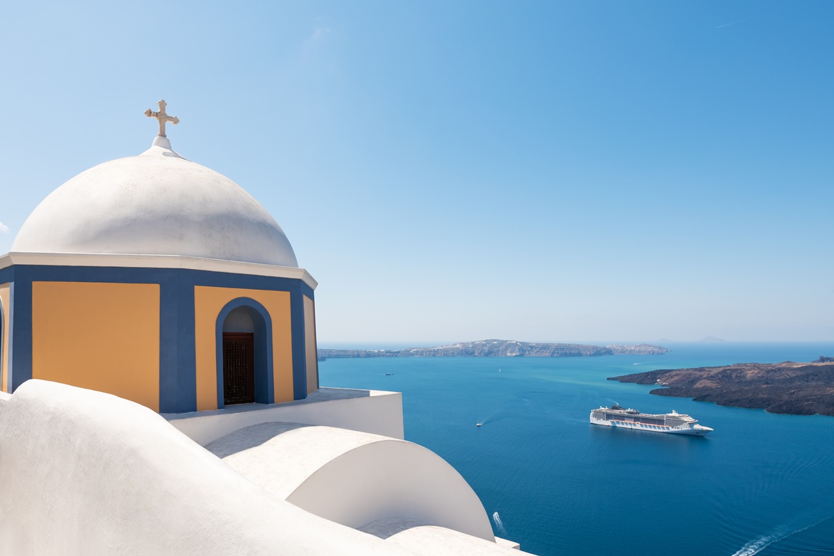 Business Monitor: Πού θα ταξιδέψουν φέτος το Πάσχα οι Έλληνες