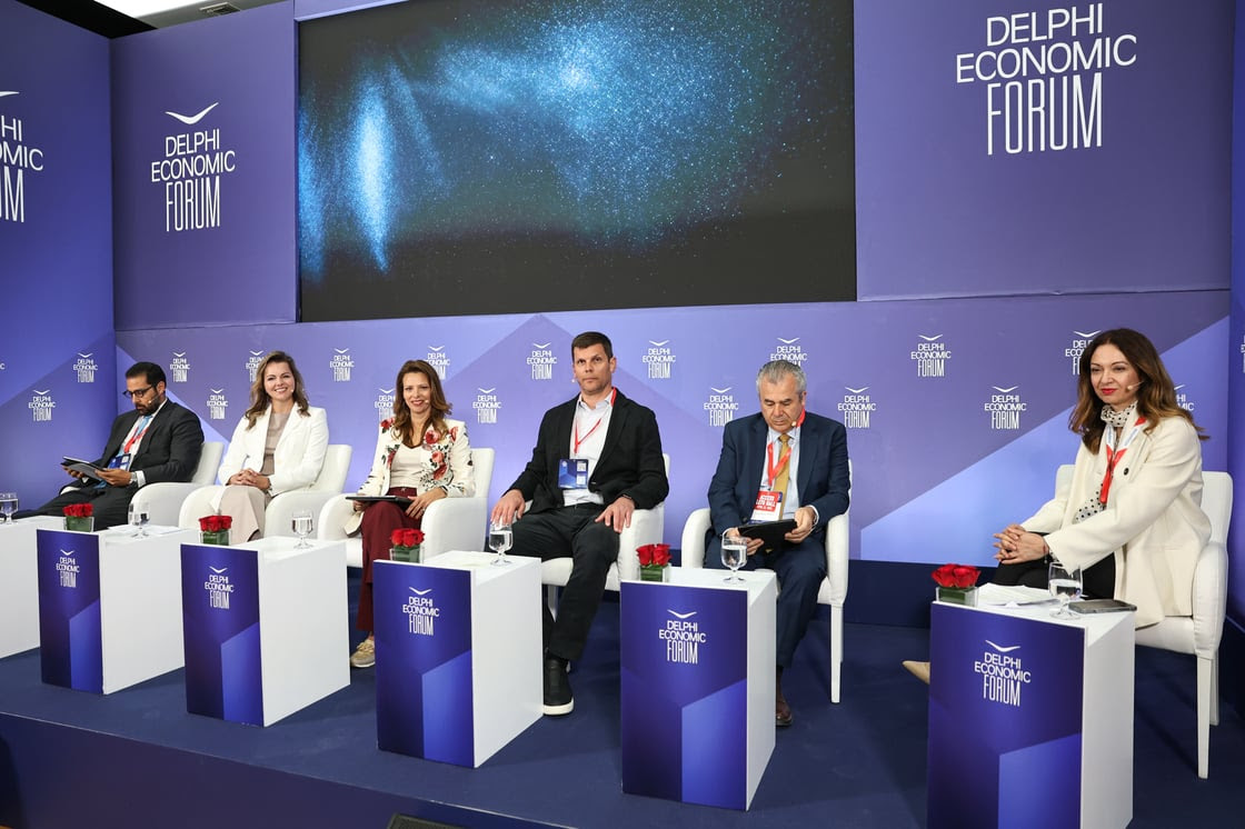 DEF 2026: Η Τεχνητή Νοημοσύνη στο επίκεντρο της επιχειρηματικής μετάβασης