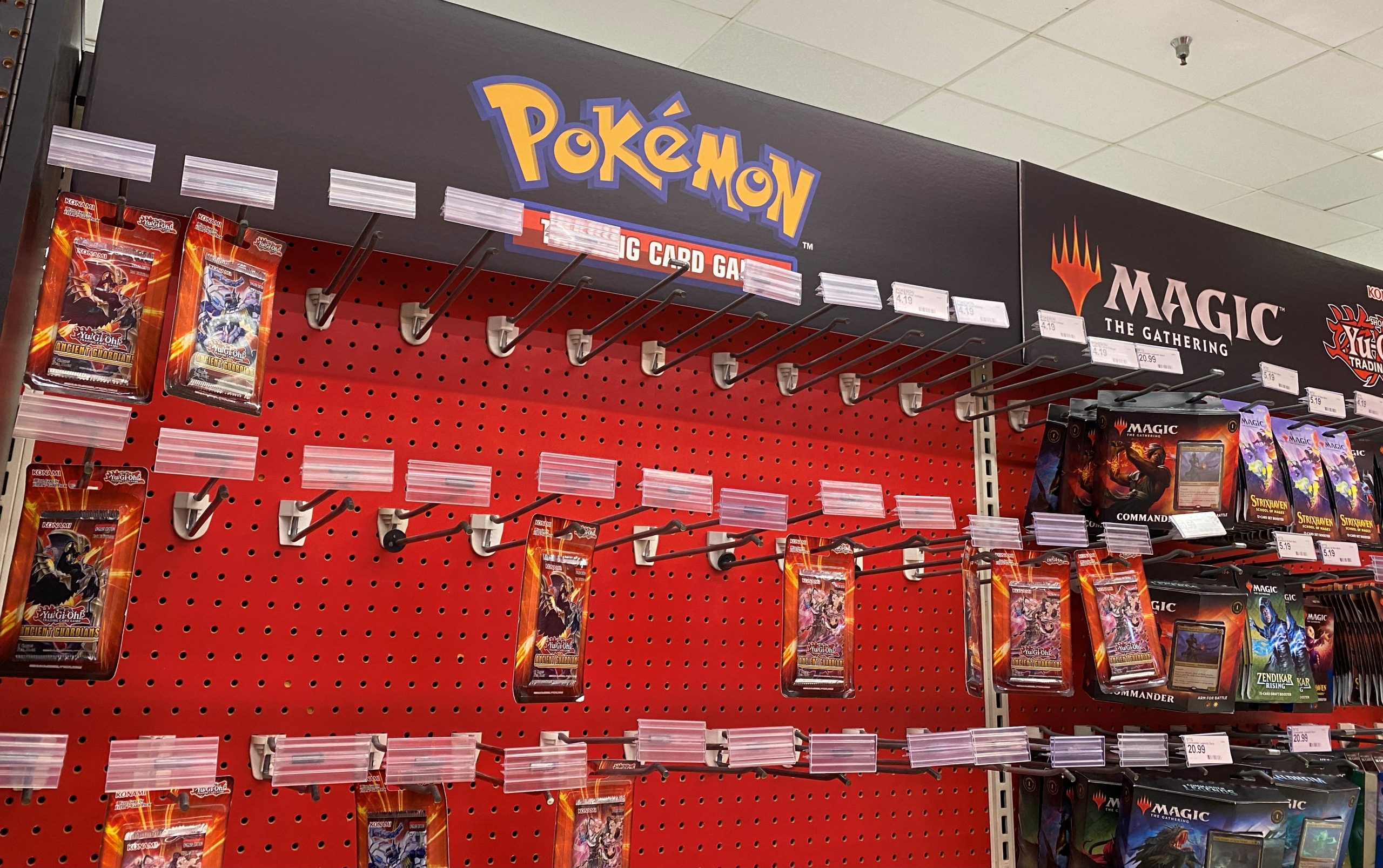Pokémon mania: Συλλεκτικά προϊόντα μεταπωλούνται online σε εξωφρενικές τιμές