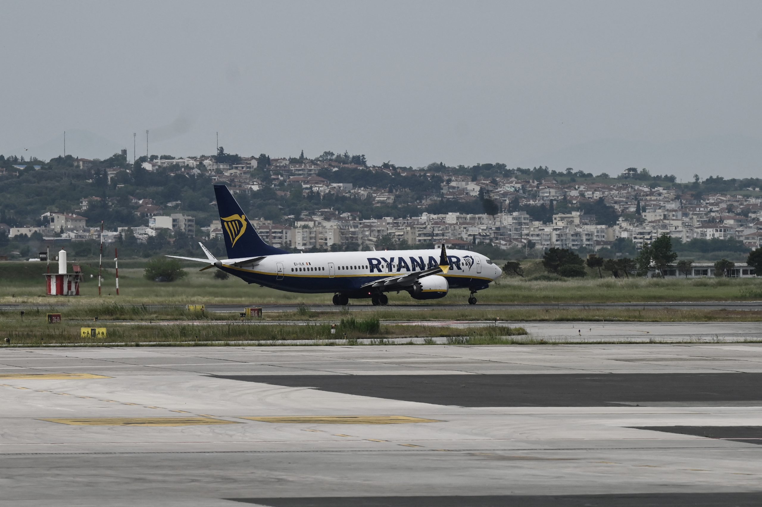 Ryanair: Τι σημαίνει για τον τουρισμό η αποχώρησή της από τη Θεσσαλονίκη