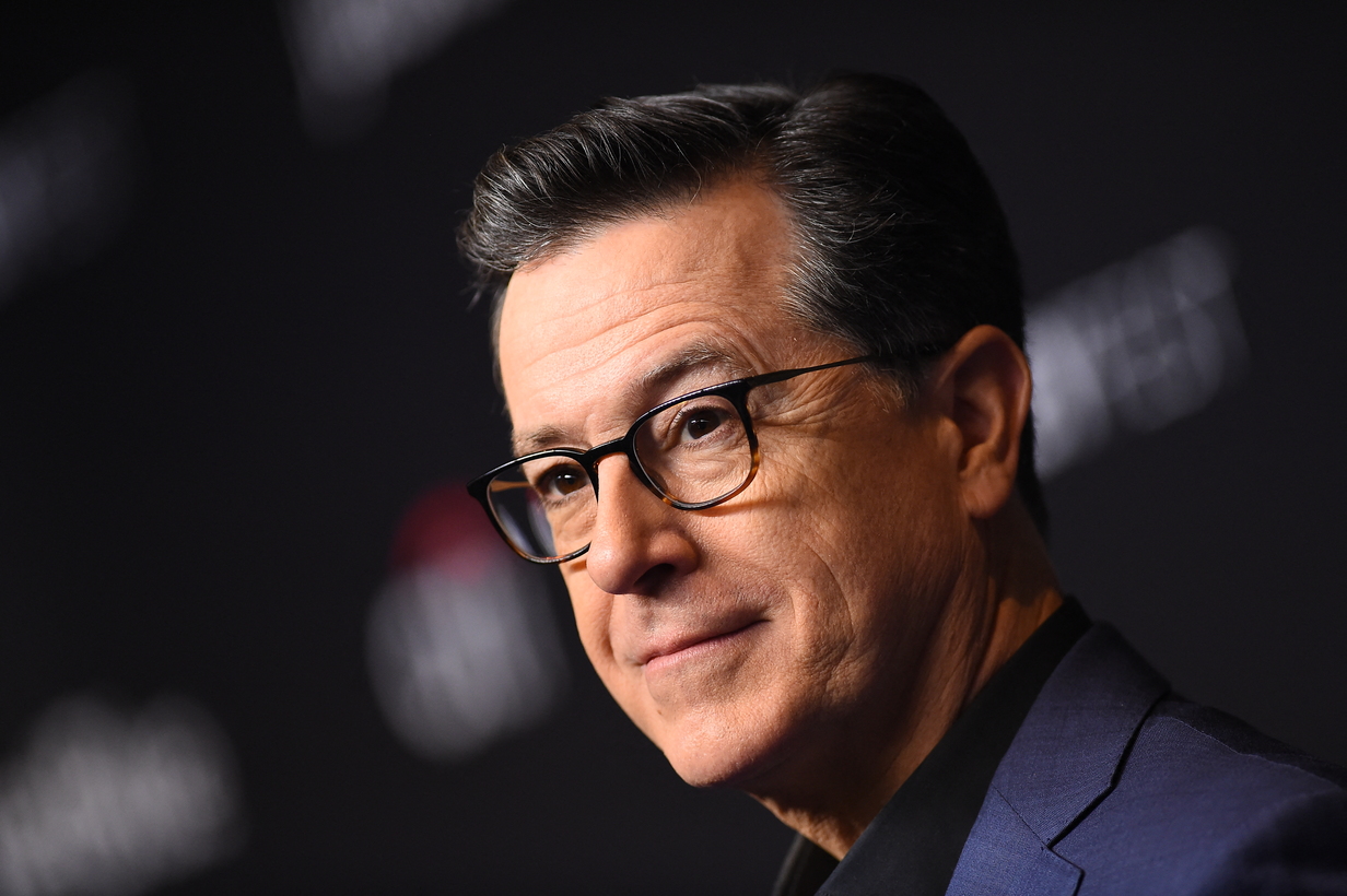 Στίβεν Κόλμπερτ: Αυλαία για το The Late Show με βαριά πολιτική σκιά