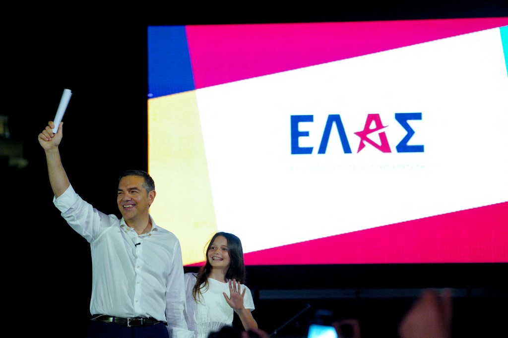 Η επιστροφή Τσίπρα ανακατεύει την τράπουλα: Πίεση σε ΠΑΣΟΚ και Αριστερά – Άμυνα από Μαξίμου