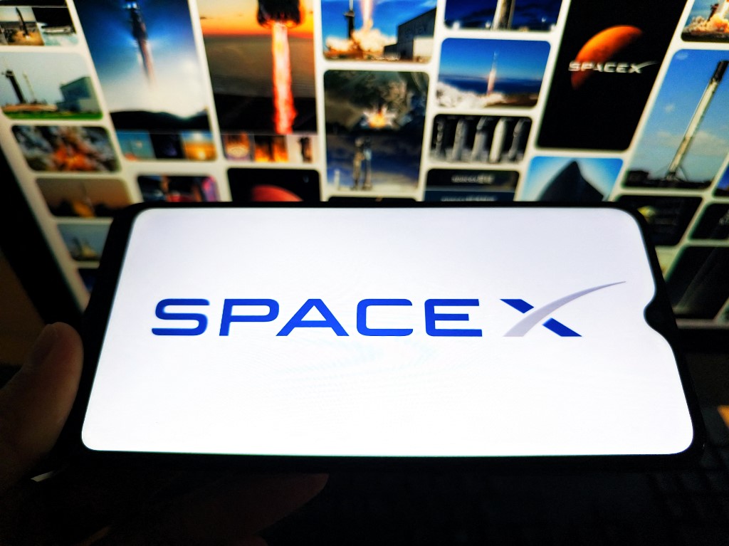 «Πυρετός» για τη SpaceX: Δισεκατομμύρια δολάρια κυνηγούν τη μεγαλύτερη IPO όλων των εποχών