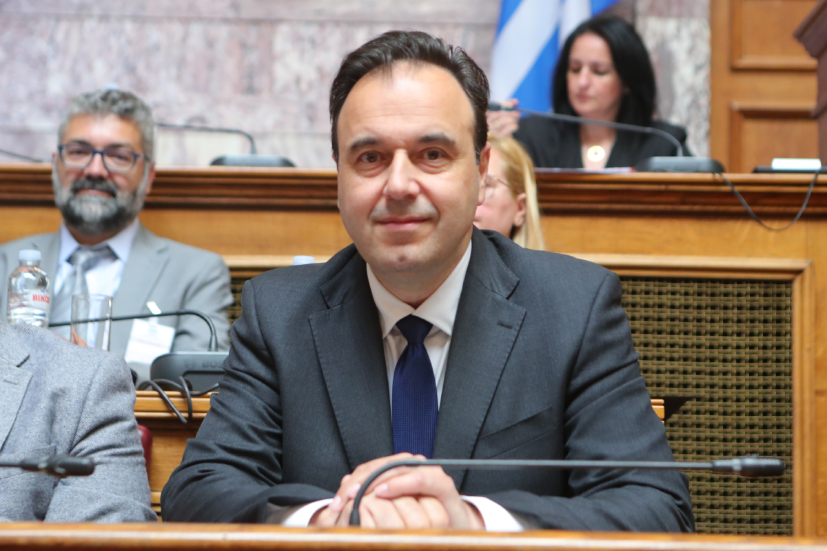 Ψηφιακός Μετασχηματισμός: Επενδύσεις 400 εκατ. ευρώ για «Έξυπνες Πόλεις» και Ανοιχτά Δεδομένα