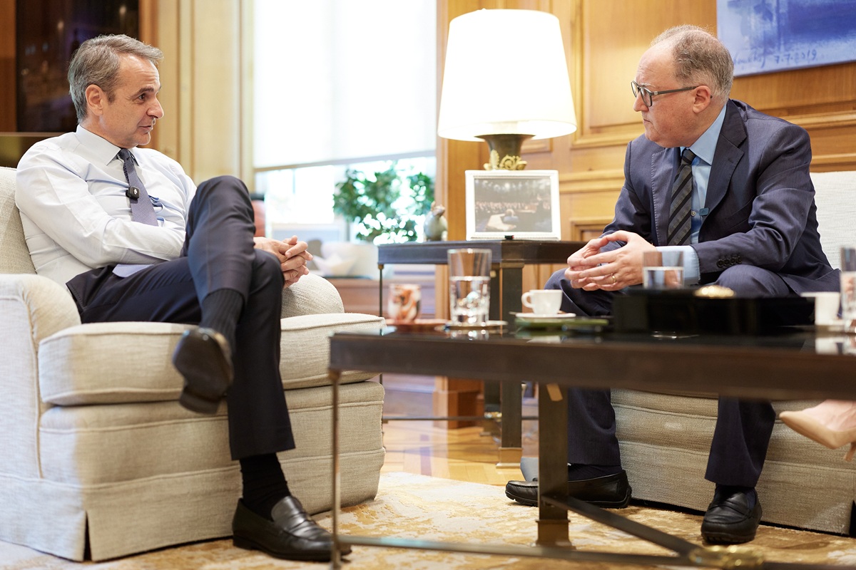 Μητσοτάκης στους Financial Times: «Μέχρι το τέλος του 2026 η Ελλάδα δεν θα είναι η πιο χρεωμένη χώρα της Ευρώπης»