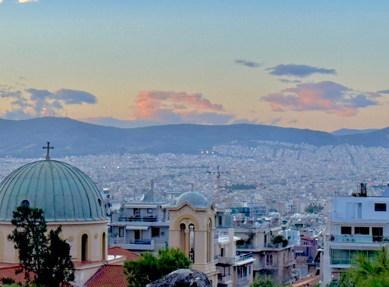 Αγορά ακινήτων: Πώς η υψηλή τιμή μπλοκάρει τις πωλήσεις – Πόσο «τιμωρούνται» οι υπερβολές