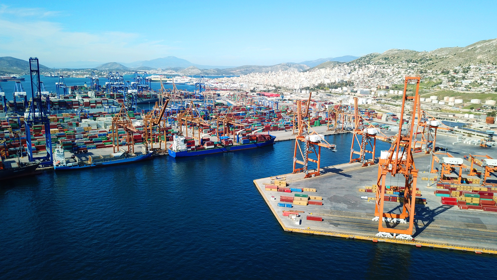 ΠΣΕ: Καμπανάκι για τις εξαγωγές – Πτώση τον Φεβρουάριο, αυξάνεται το εμπορικό έλλειμμα