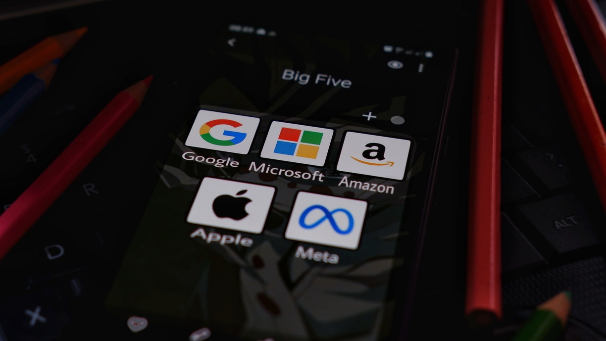Big Tech: Νικητές και χαμένοι μετά τα αποτελέσματα – Το στοίχημα του AI «κρίνει» τις μετοχές