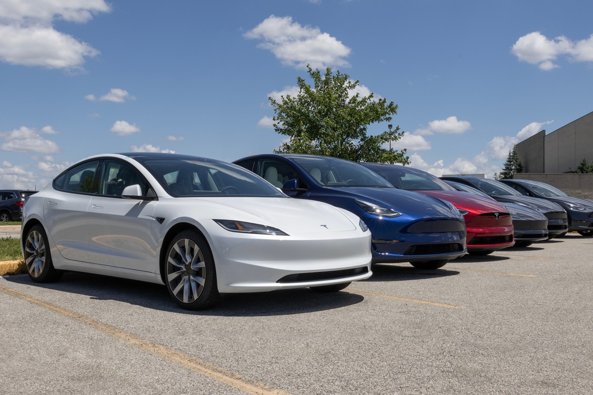 Tesla: Τέλος εποχής για τα Model S και Model X – Η στρατηγική στροφή του Έλον Μασκ στα ρομπότ