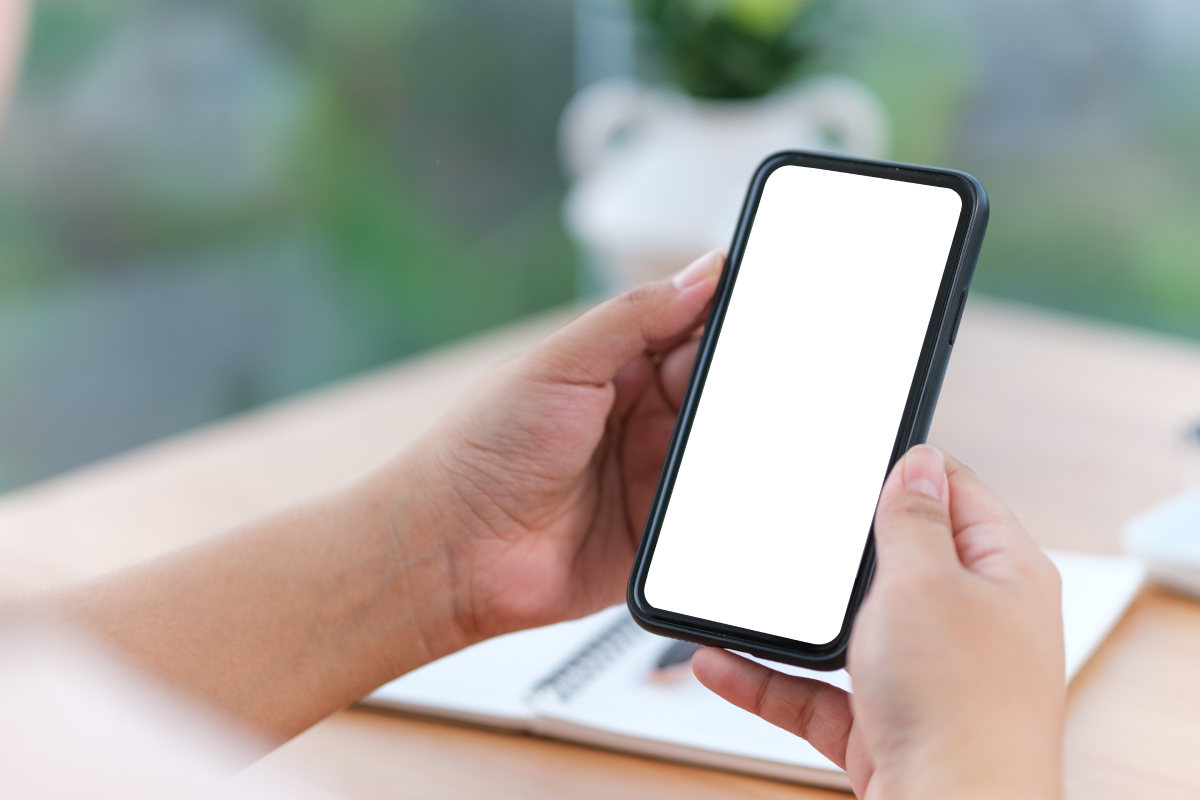 Τι αλλάζει από 1η Ιουνίου σε iPhone και Android – Οι νέοι κανόνες της ΕΕ για μεταφορά δεδομένων