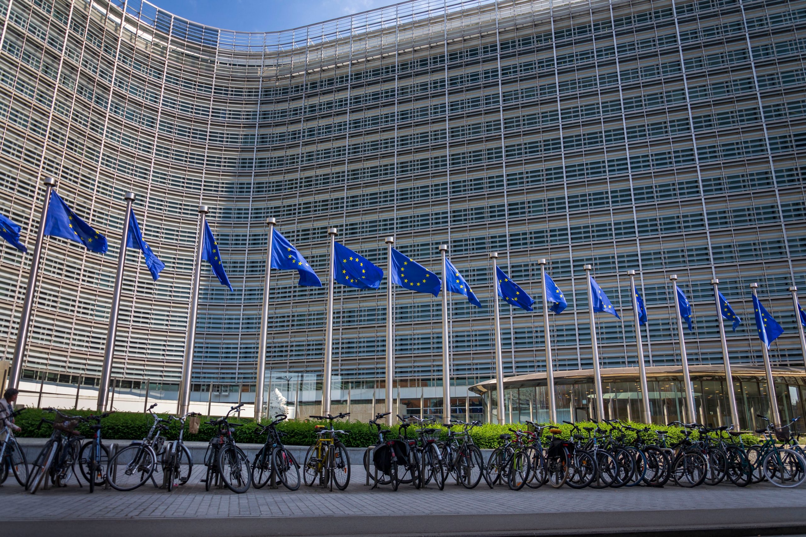 ΕΕ: Αναζητά έσοδα μέσω φόρων σε Google, Amazon, crypto και online στοίχημα