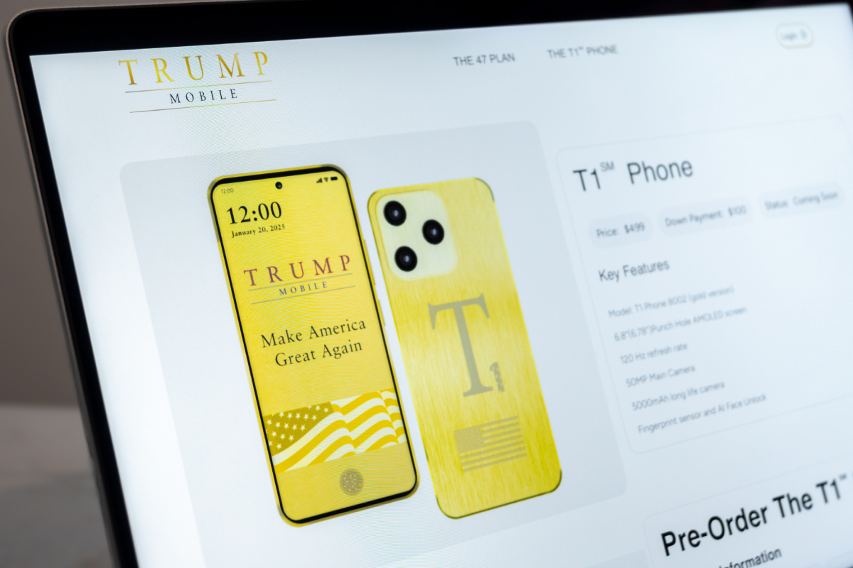 Trump Mobile: Το «χρυσό» smartphone που κόστισε 59 εκατ. δολάρια και δεν παραδόθηκε ποτέ