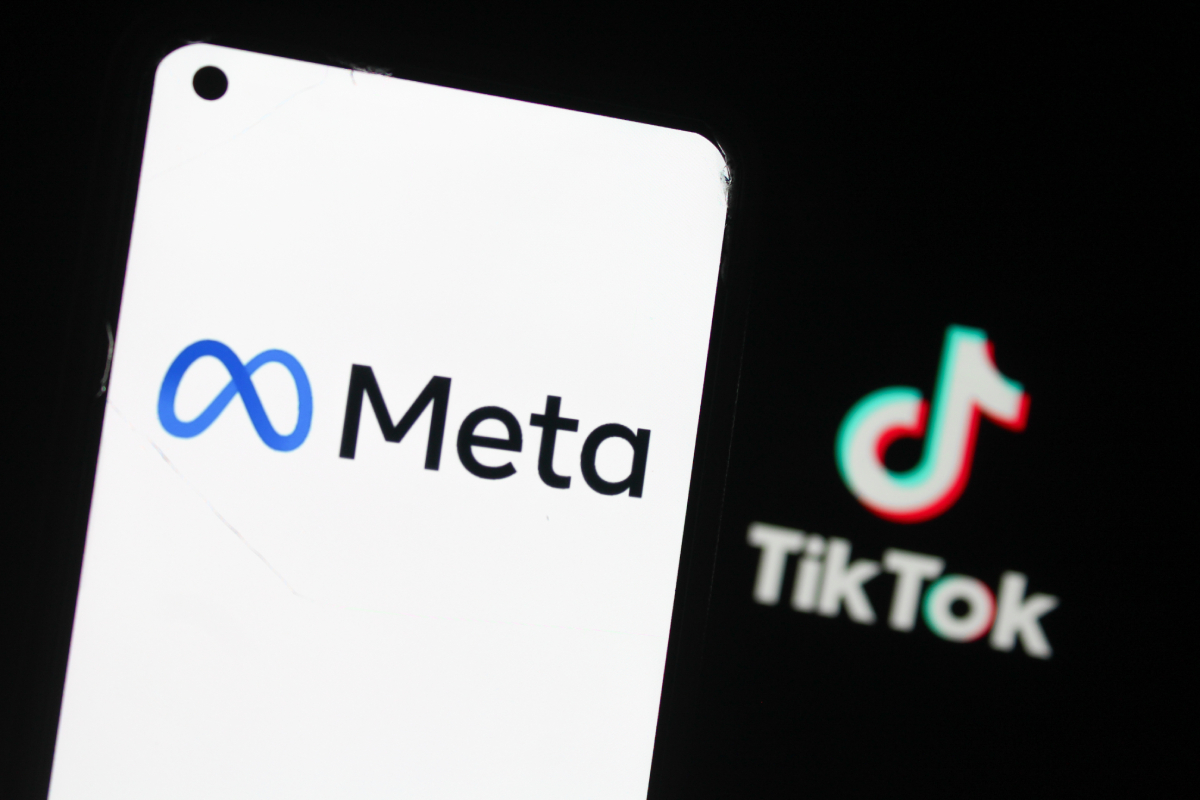 Μπαράζ ευρωπαϊκών καταγγελιών κατά Meta, Tiktok και google για τις οικονομικές απάτες – Συμμετέχει και η ΕΚΠΟΙΖΩ