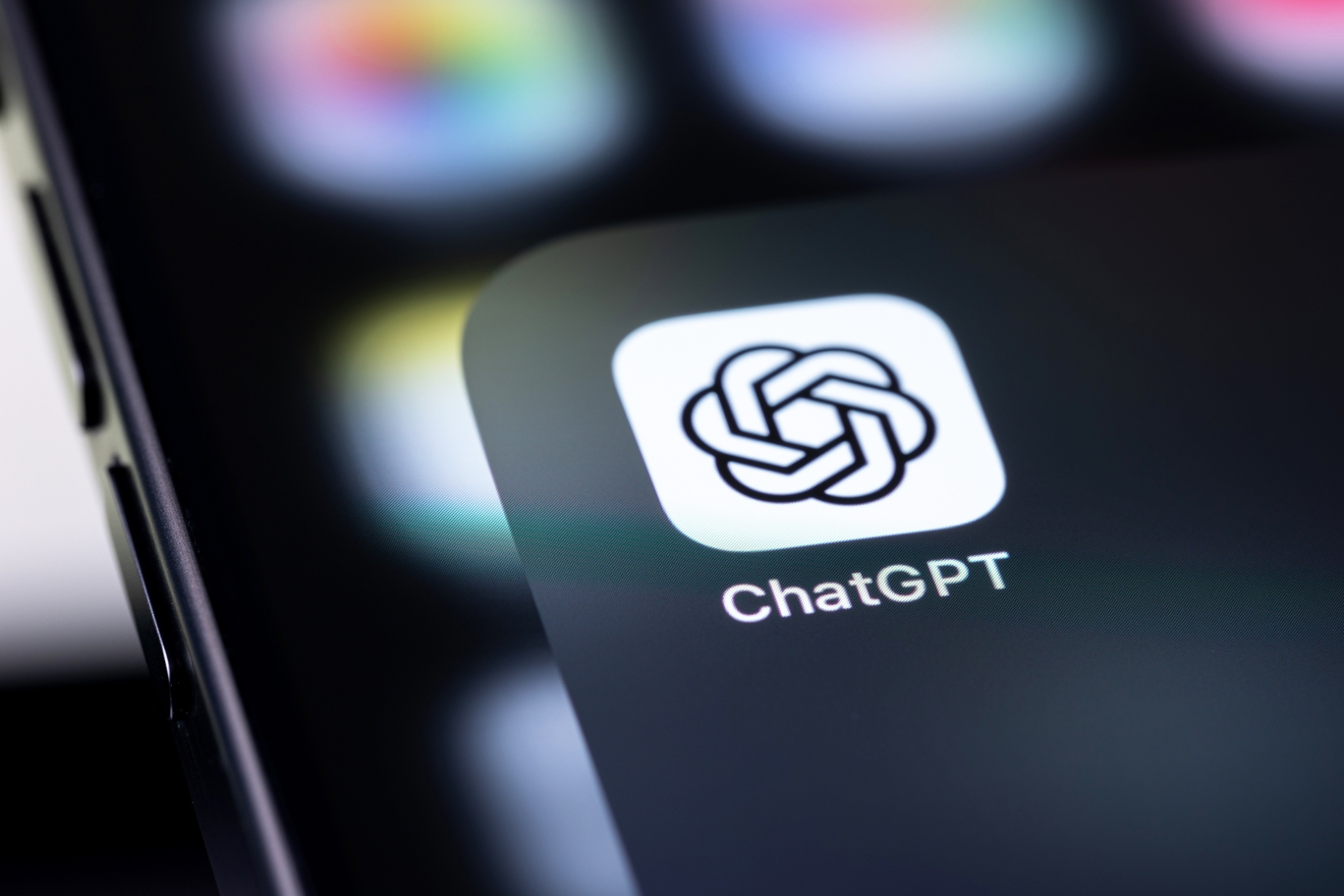 Apple και OpenAI σε τροχιά σύγκρουσης για τη συμφωνία του ChatGPT