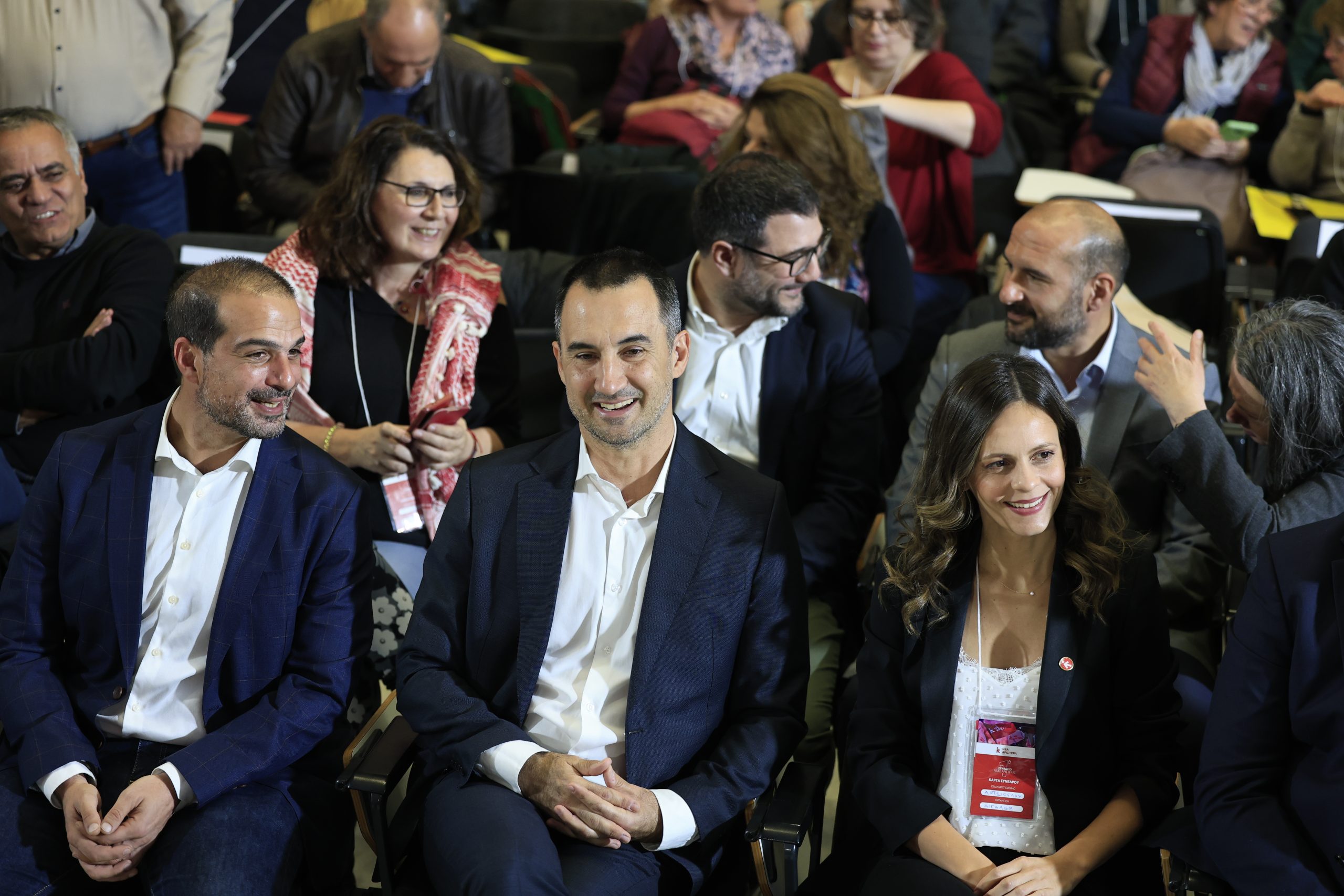 Νέα Αριστερά: Διαλύεται η ΚΟ – Αποχώρησαν επτά βουλευτές και 143 στελέχη – Το κείμενο αποχώρησης