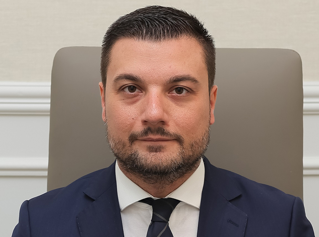  ΧΡΥΣΟΣΤΟΜΟΣ ΜΠΟΥΡΑΣ