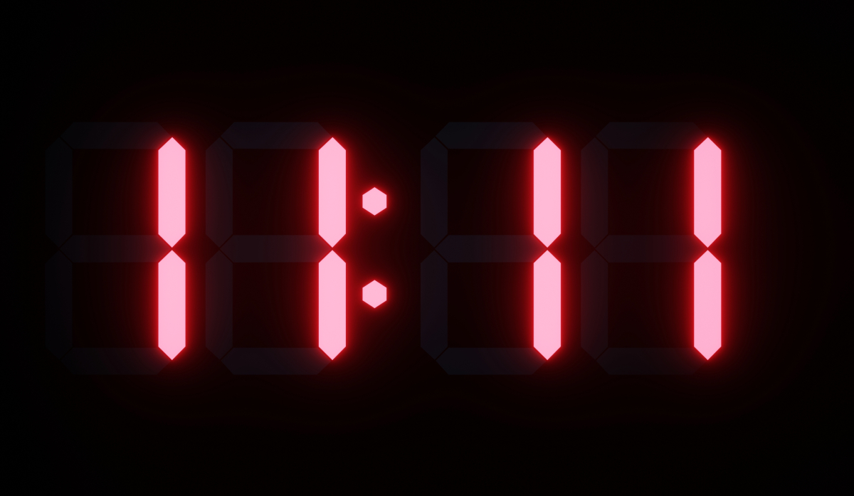 Γιατί βλέπετε συνεχώς την ώρα 11:11; Η ψυχολογική εξήγηση πίσω από το φαινόμενο που πολλοί θεωρούν «σημάδι»