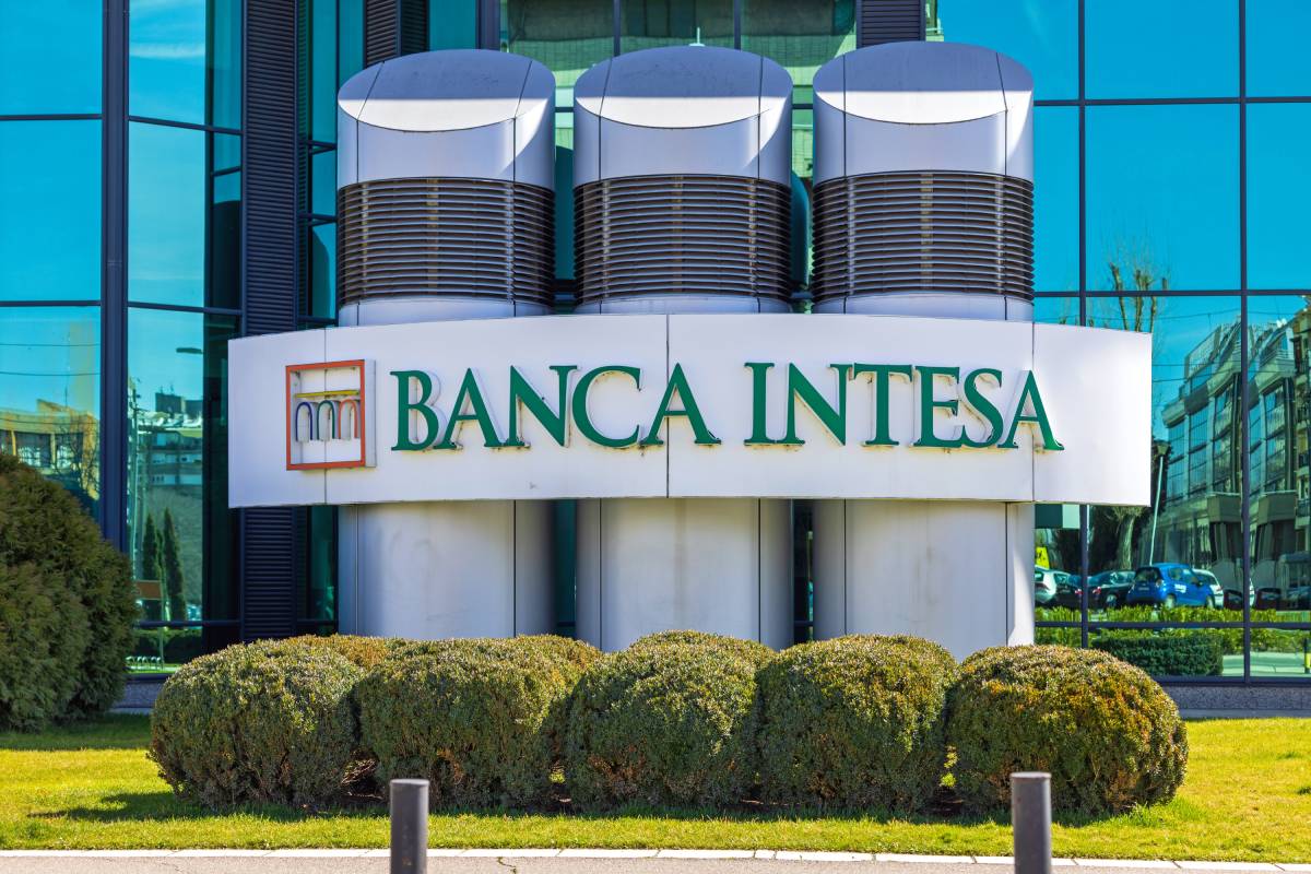Τραπεζικός «πυρετός» στην Ιταλία: Η Intesa προσφέρει 30,6 δισ. ευρώ για τη Monte Paschi