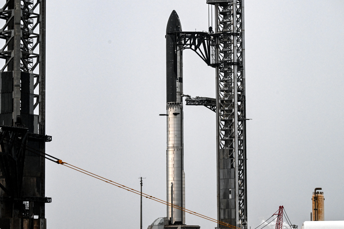 Ispace: Συνεργασία με τη SpaceX για μεταφορά φορτίων στη Σελήνη με Starship από το 2030