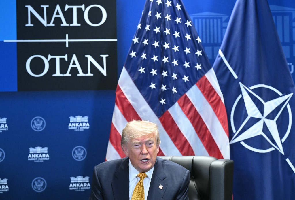Τραμπ: Η εκεχειρία με το Ιράν τελείωσε – Διακόπτω κάθε εμπορική συναλλαγή με την Ισπανία – «Βουτιά» στις αγορές