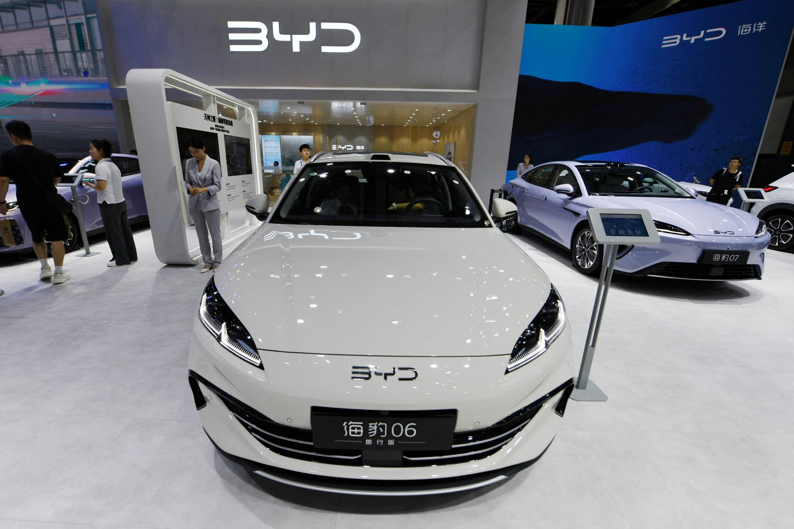 BYD: Μπορεί να εκθρονίσει την Toyota χωρίς να πουλήσει αυτοκίνητα στις ΗΠΑ