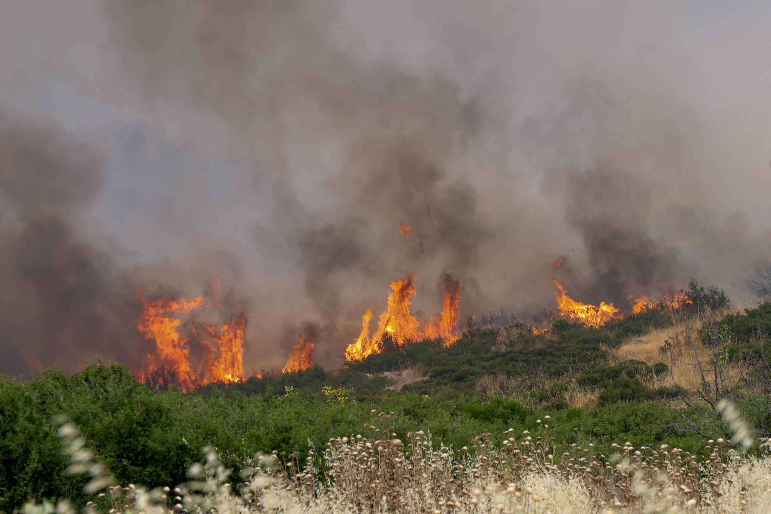 Πολιτική Προστασία: Έκκληση για αυξημένη προσοχή λόγω πολύ υψηλού κινδύνου πυρκαγιάς τη Δευτέρα