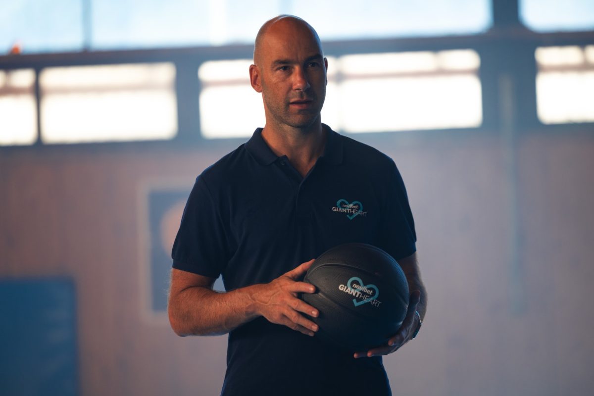 Η Novibet και ο Βασίλης Σπανούλης στηρίζουν το Paros Beach Hoops με κοινωνικό σκοπό