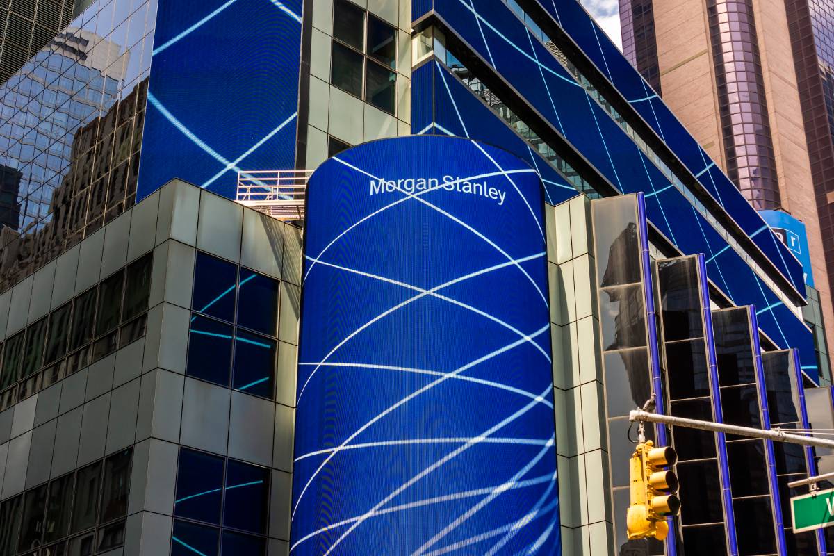 Morgan Stanley: Το τραπεζικό ράλι έχει συνέχεια – Οι 7 κορυφαίες επιλογές – Η θέση της Alpha Bank