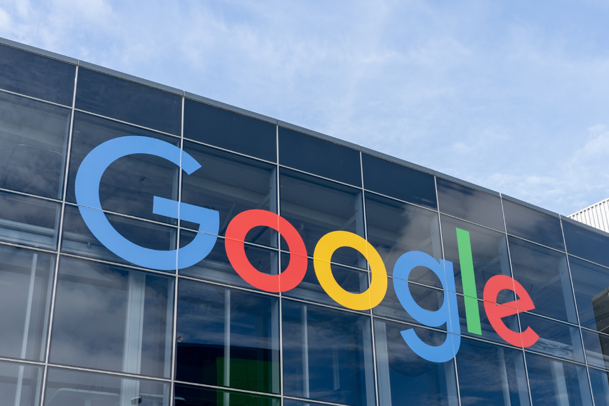 Politico: Πώς το πρόστιμο-ρεκόρ της Google μειώνει τις εισφορές των κρατών-μελών στην ΕΕ