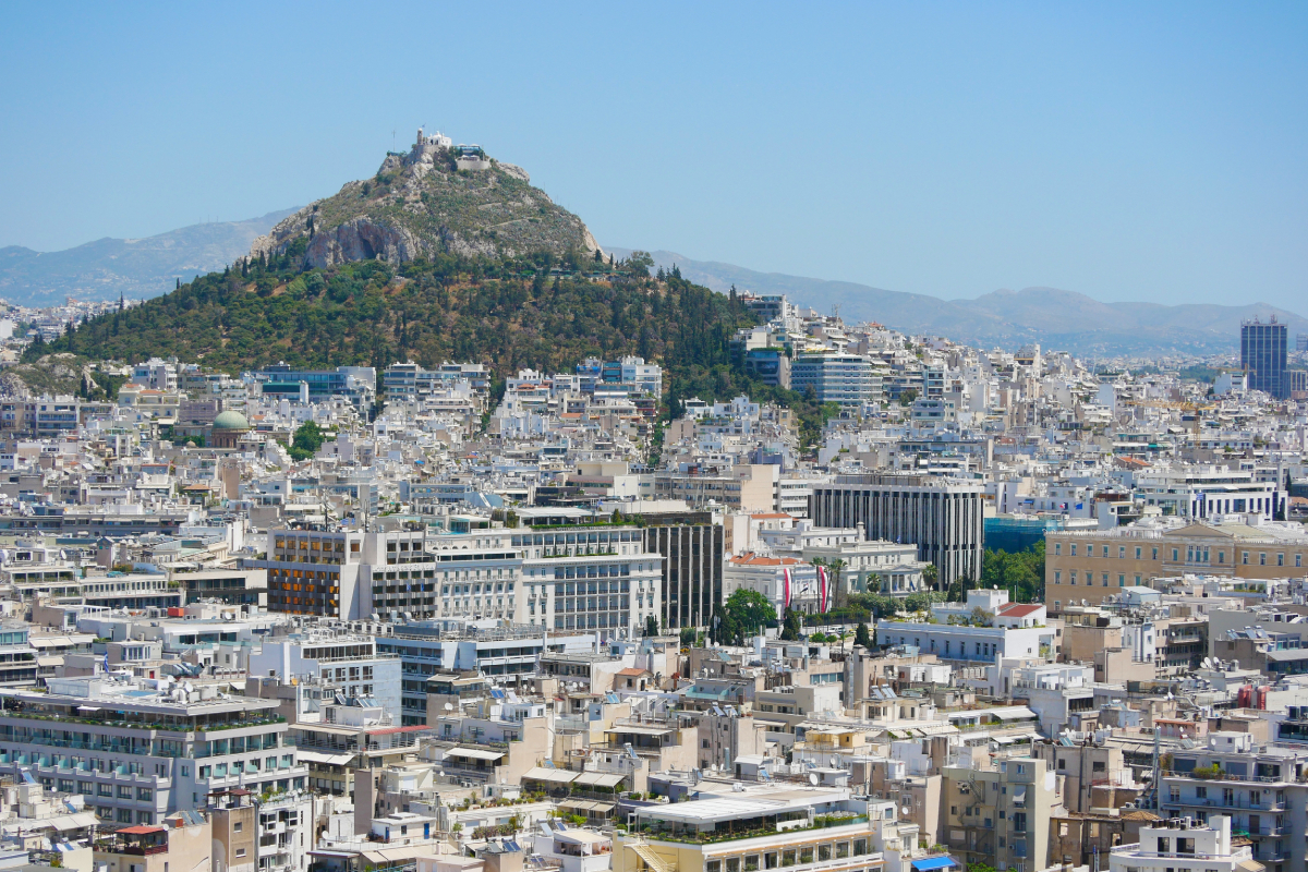 Ακίνητα: Ισχυρή δυναμική σε επαγγελματικούς χώρους και οικόπεδα – Οι τάσεις που διαμορφώνουν την αγορά