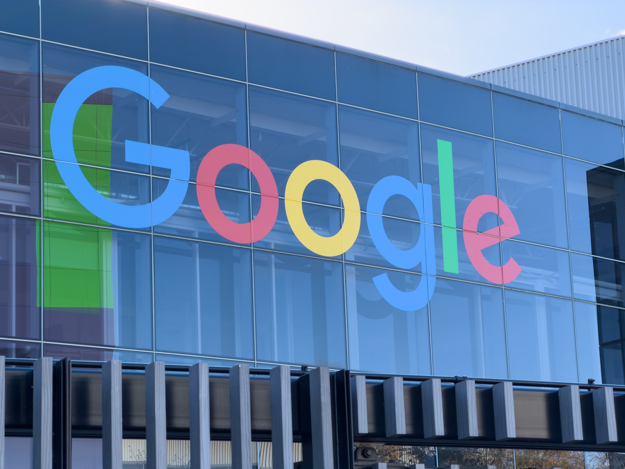 Big Tech: Το επόμενο κύμα απολύσεων μπορεί να ξεκινήσει με εθελοντικές αποχωρήσεις