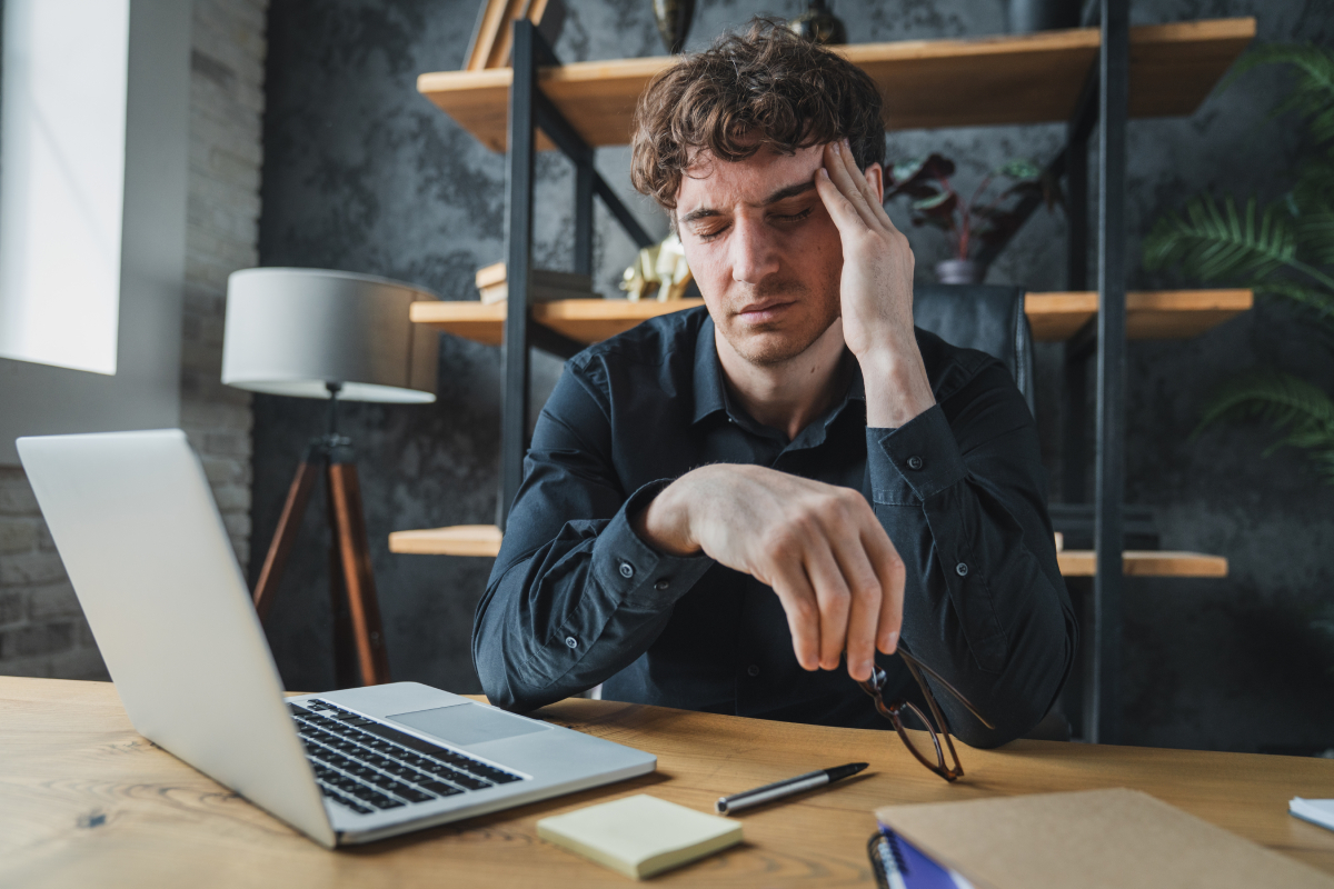 Burnout πριν από 1.500 χρόνια: Τι γνώριζε ο Μεσαίωνας για την εξουθένωση