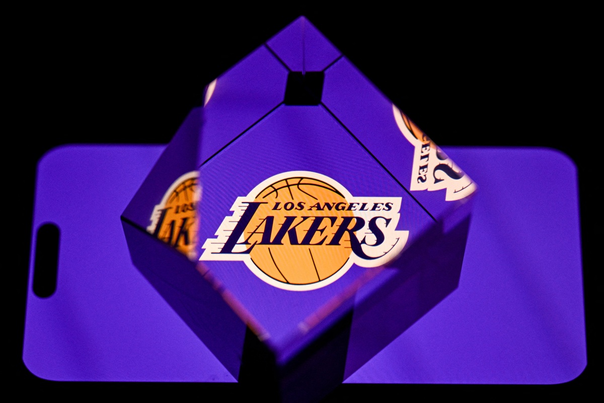 Los Angeles Lakers: Η οικογενειακή σύγκρουση για την πώληση και το μάθημα των 12,5 δισ. δολαρίων