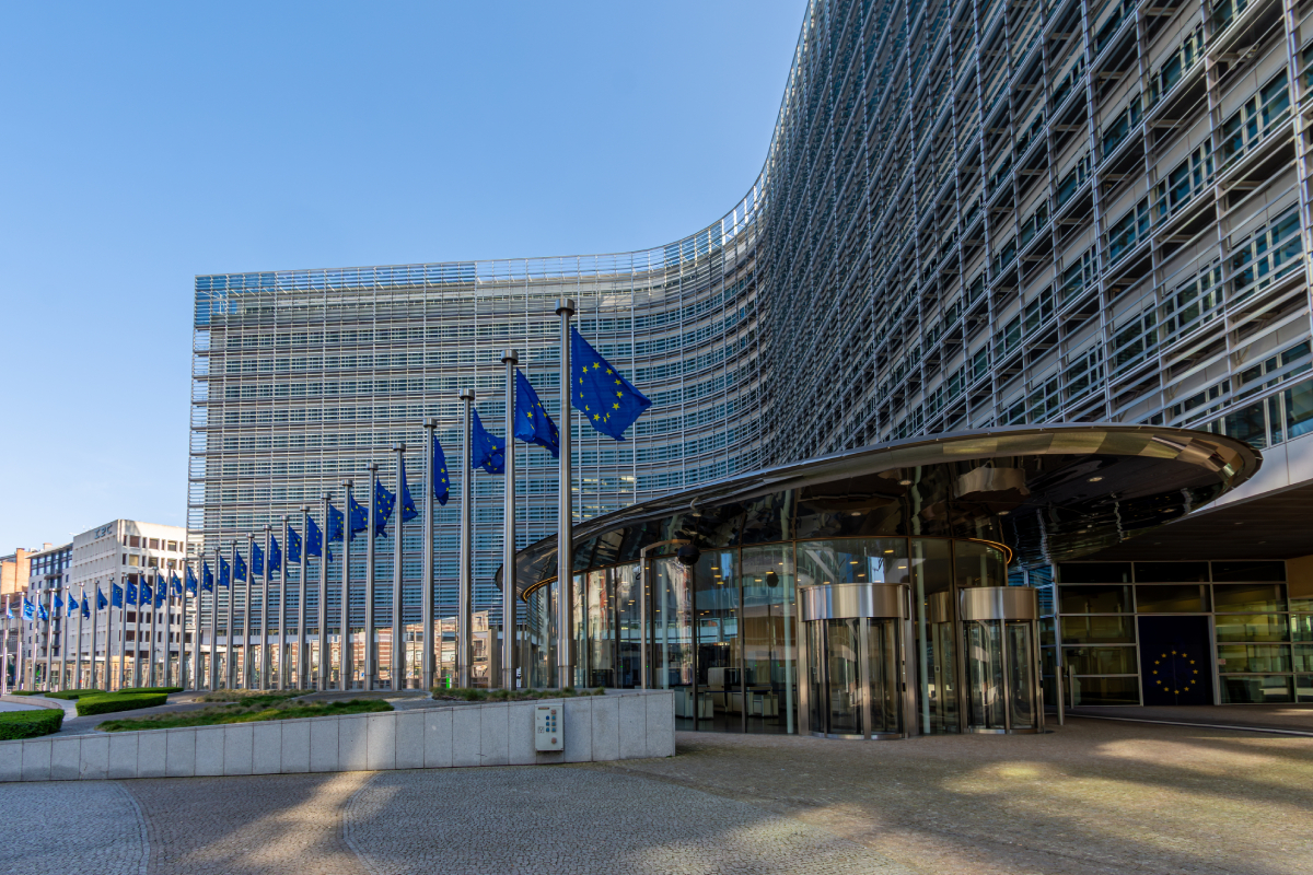 ΕΕ προς Meta: «Να προστατεύσει και τα δικά μας παιδιά» – Πίεση για αυστηρότερους περιορισμούς σε Instagram και Facebook