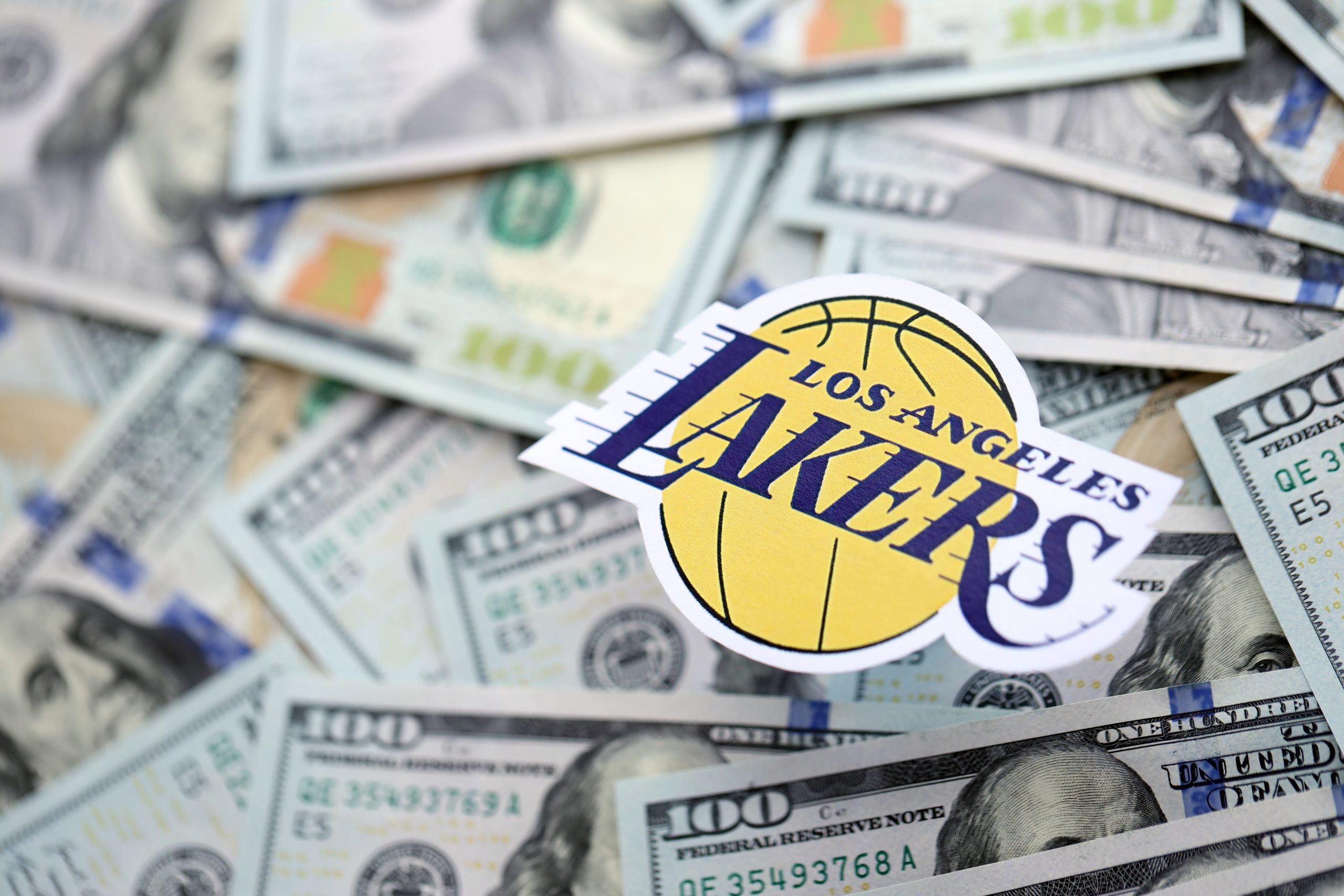 Lakers: Deal-ρεκόρ άνω των 12 δισ. δολαρίων – Η ακριβότερη εξαγορά στον αθλητισμό