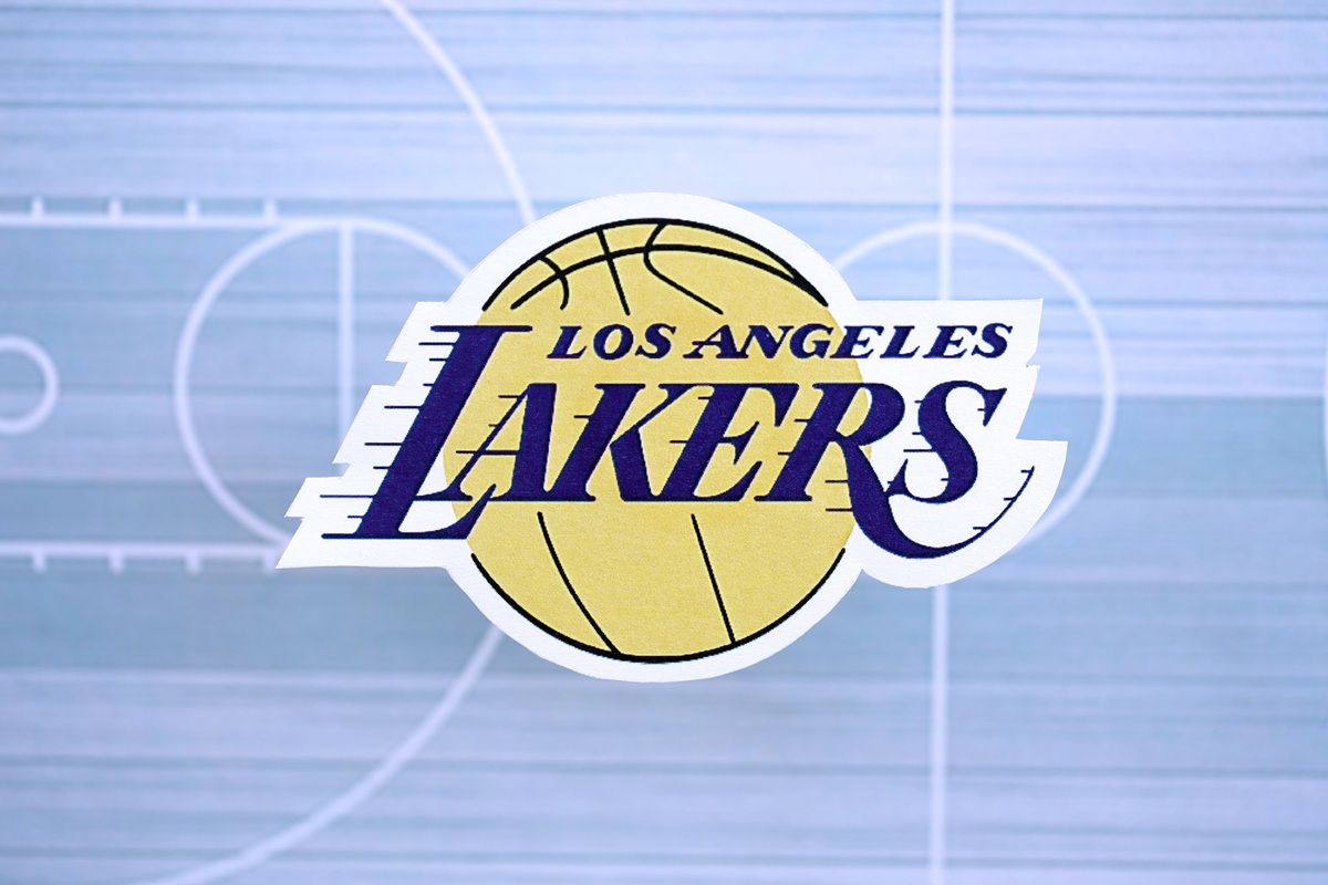 Lakers: Το οικογενειακό trust των 12,5 δισ. δολαρίων που δίχασε έξι αδέλφια
