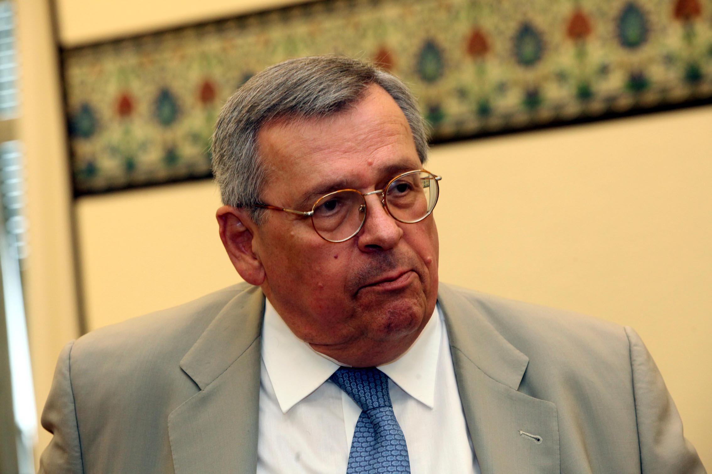 «Τον αποχαιρετούμε με σεβασμό»: Πέθανε ο Στέφανος Μάνος