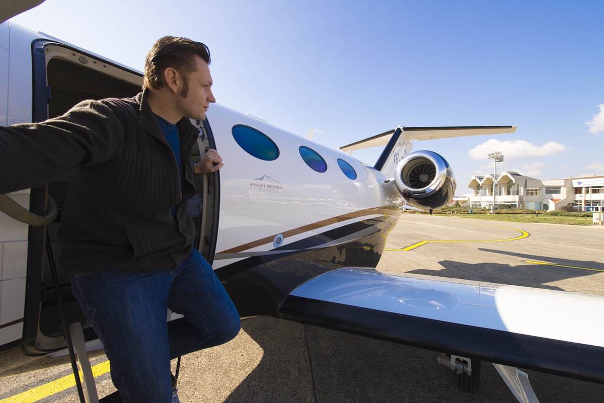 Οι Αμερικανοί θέλουν το…  private jet τους