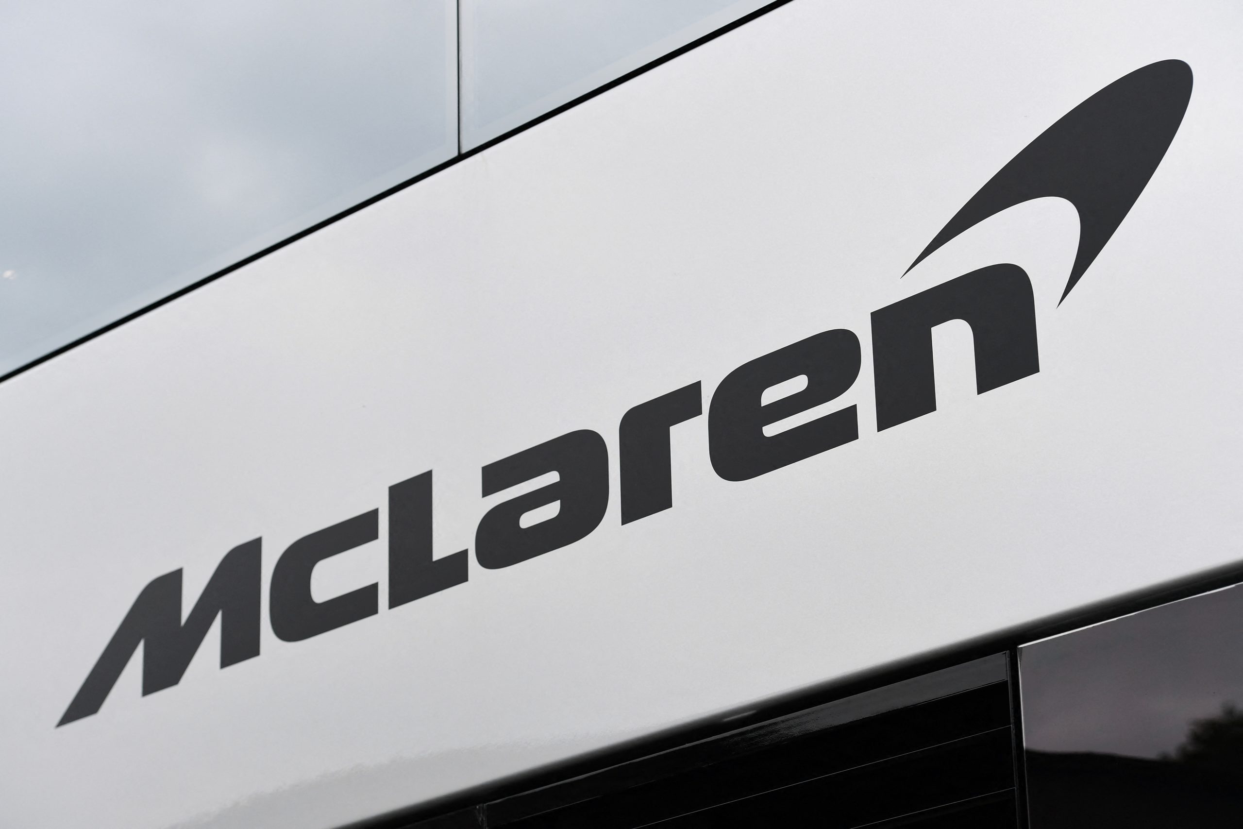 McLaren: Επένδυση 500 εκατ. λιρών στη Βρετανία – Νέο εργοστάσιο και 1.000 θέσεις εργασίας