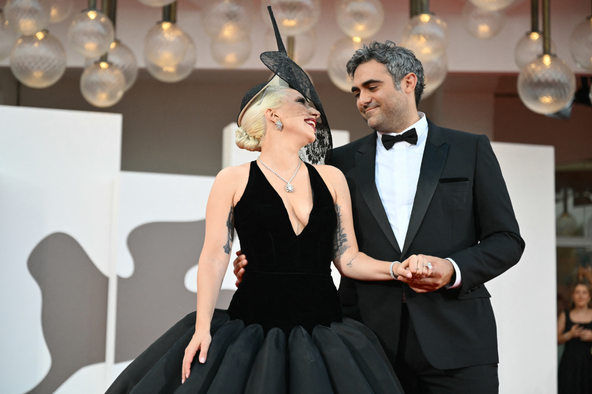 Lady Gaga: Ο αρραβωνιαστικός της εκπαιδεύει AI με δεδομένα από ανθρώπινο δέρμα