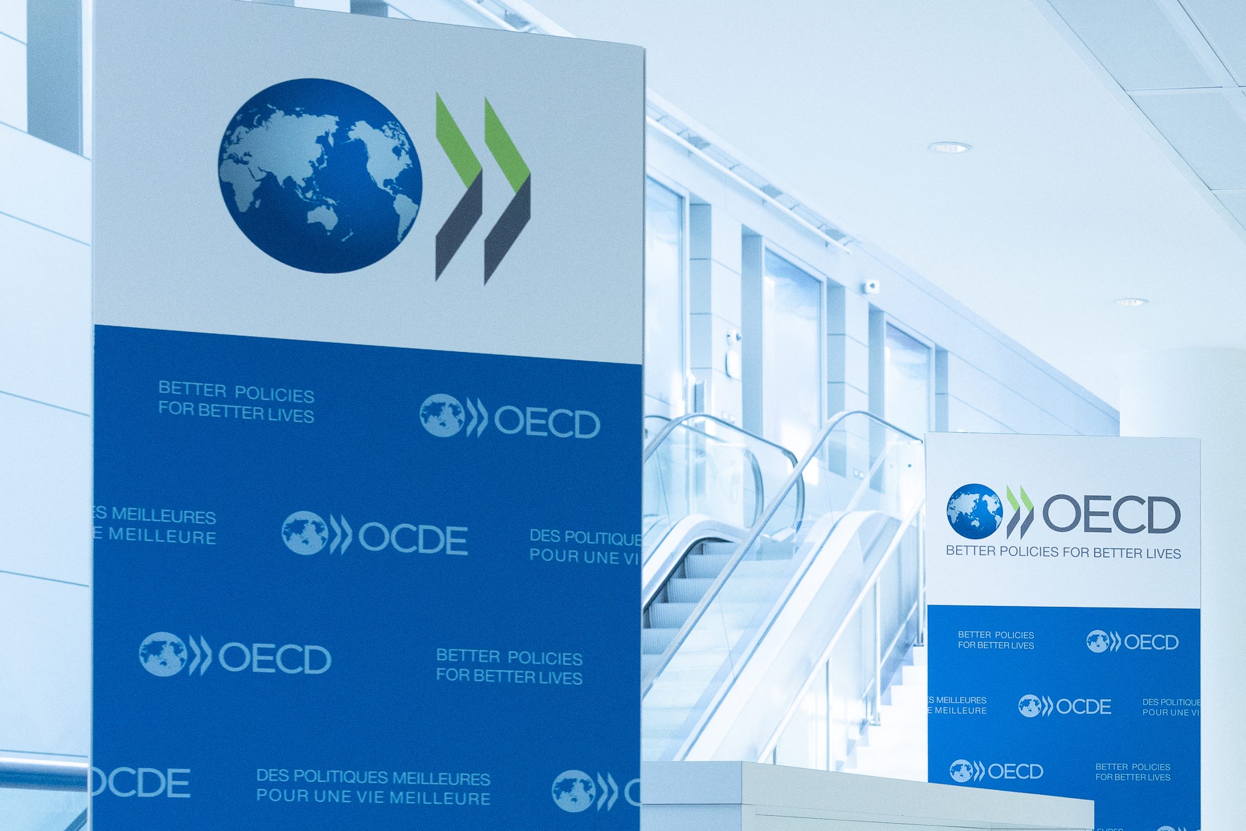 ΟΟΣΑ: Υψηλότερος πληθωρισμός το 2027 – Πιέσεις στην ανάπτυξη από την ενέργεια